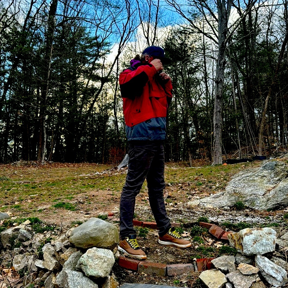 INSIDE EDGE PERFORMANCE OUTERWEAR.                     Men’s ski jacket
